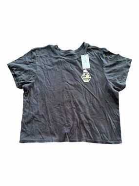 Volcom Black Slightly Oversized and Cropped Graphic Beach Summer Tee XL Girls